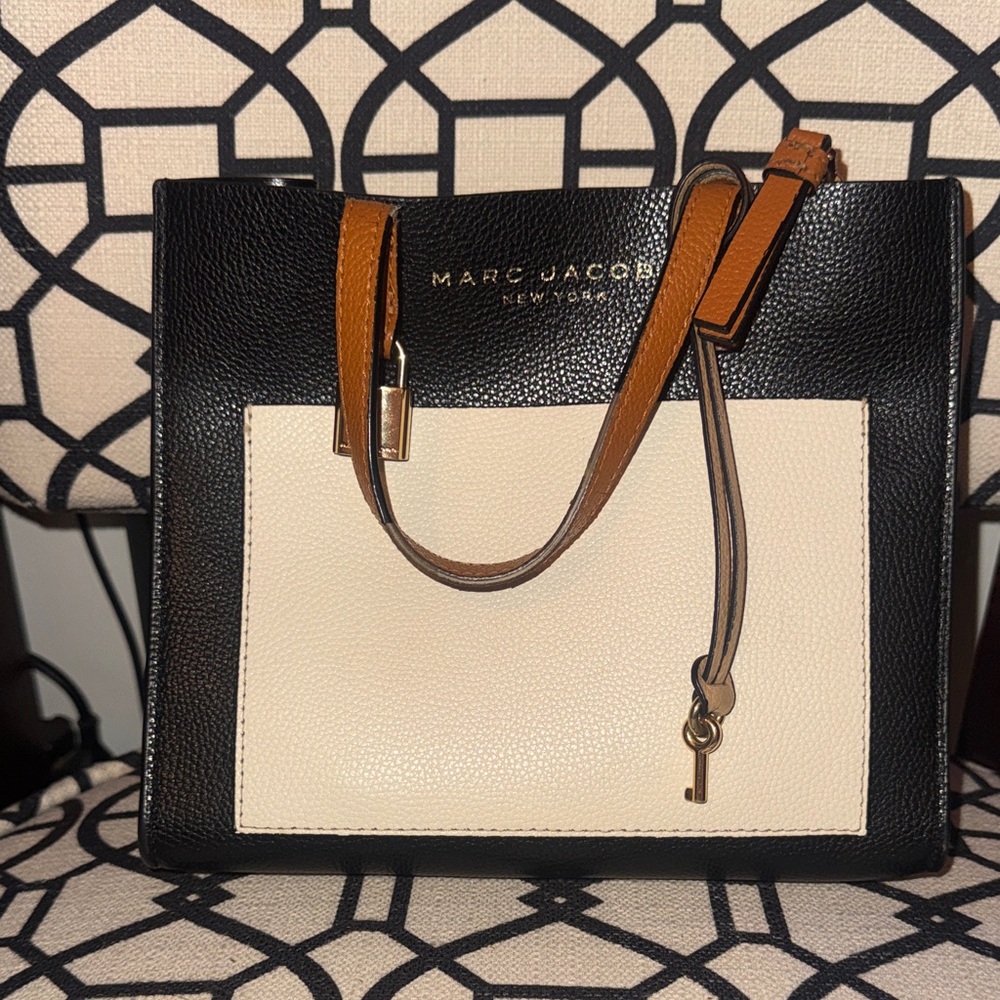 Marc Jacobs Black and Cream Tote with Tan Accents